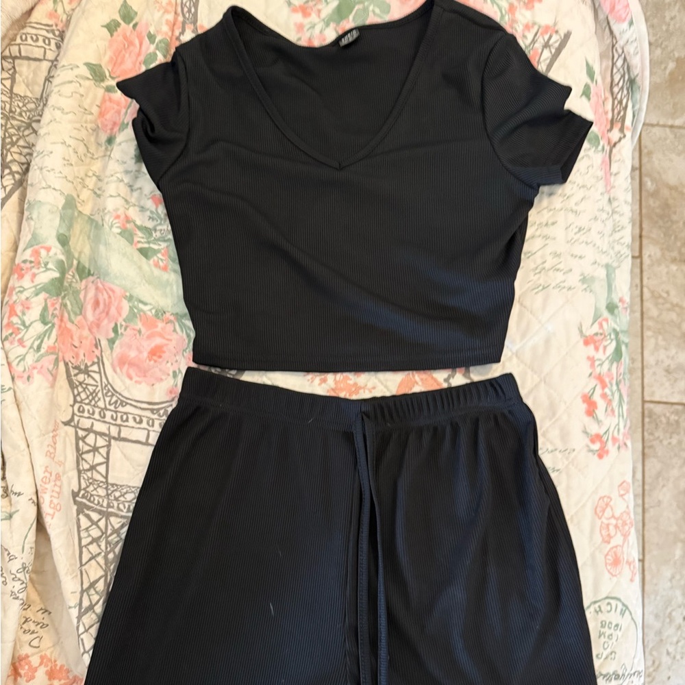 SHEIN Black Two-Piece Set